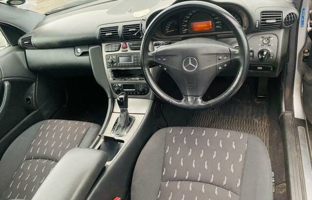 Mercedes Benz Sport C200 kompressor