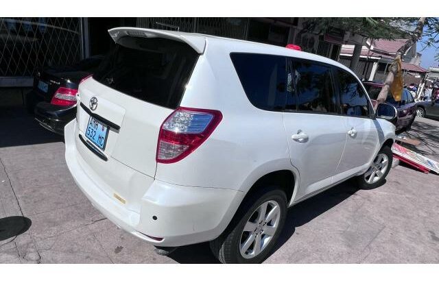 Toyota Vanguard 4WD (4×4)