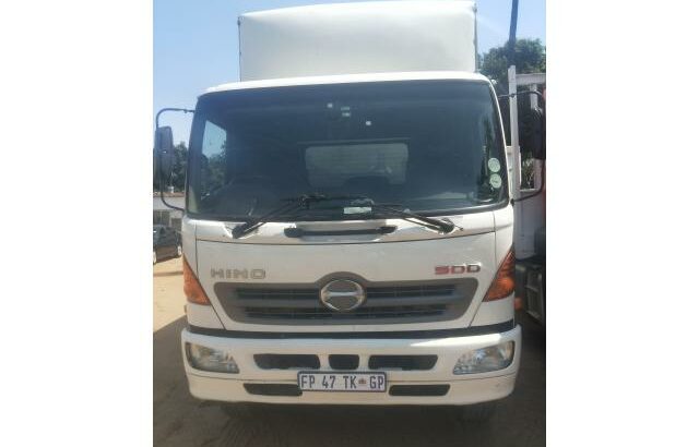 Hino 500 Duplo Eixo