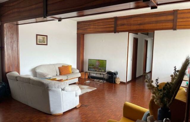 Vende-se Belíssimo Apartamento T3 na Coop edifício PH5