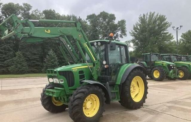 2011 JOHN DEERE 6430