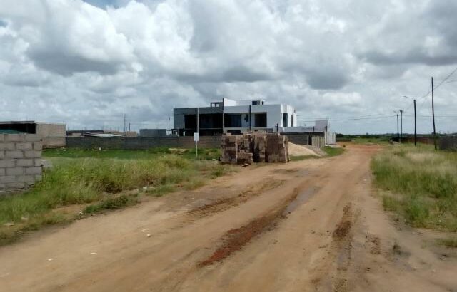 Zona VIP Costa do Sol: Terreno 20/40 Trespasse