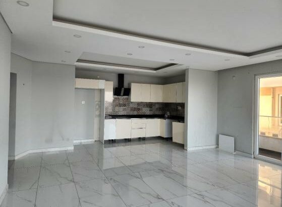 Arrenda-se Apartamento T2 moderna vista ao mar, com piscina no condomínio deco assus,  Av marginal-Triunfo