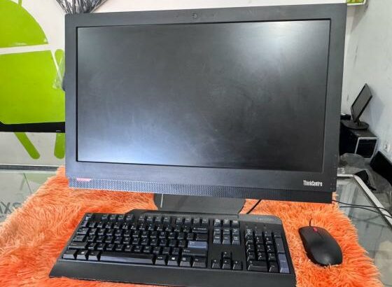 Lenovo All in One ThinkCentre M900Z I5 6th 24” 500gb 8GB