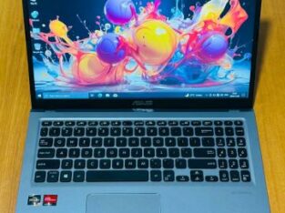 ASUS Vivobook 15 AMD Ryzen 3 3250U 15.6” 8GB RAM 256GB SSS Radeon Graphics 2GB