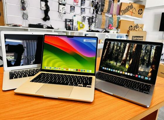 Atenção à Promoção de MacBooks IOS 4A Apple MacBook Air 2022 M2 Semi Novo SHIP M2,8GB Ram 256 GB SSD Display :⁠13.6”,Retina,Resolution: (2560×1440),Ba