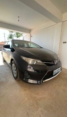 Toyota Auris 2014 Recém importado