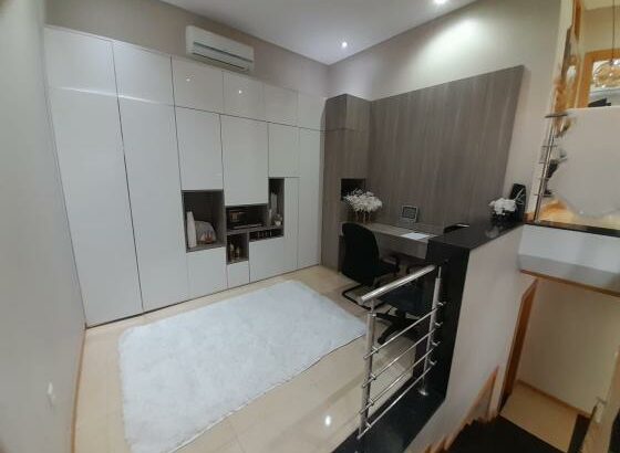 CASA NO CONDOMÍNIO BELA VISTA T4 NA SOMMERSCHILD 2 PARA ARRENDAR