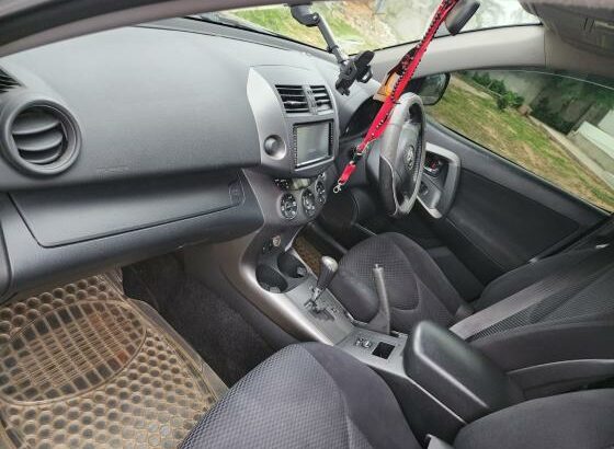 Toyota RAV4 2010 com Sunroof