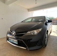 Toyota Auris 2014 Recém importado