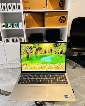 Dell Vostro 16 5630,13th Gen Intel Core i5-1340P ( 16 CPUS),1.90 GHZ Windows 11 PRo8 GB DDR5 SDRAM,intel iris Xe Graphics  512 GB SSD NVMe,LCD WUXGA 1