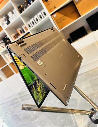 Dell Vostro 16 5630,13th Gen Intel Core i5-1340P ( 16 CPUS),1.90 GHZ Windows 11 PRo8 GB DDR5 SDRAM,intel iris Xe Graphics  512 GB SSD NVMe,LCD WUXGA 1