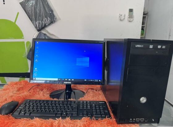 Desktop i3 4th 500GB 4GB Minitor 19”