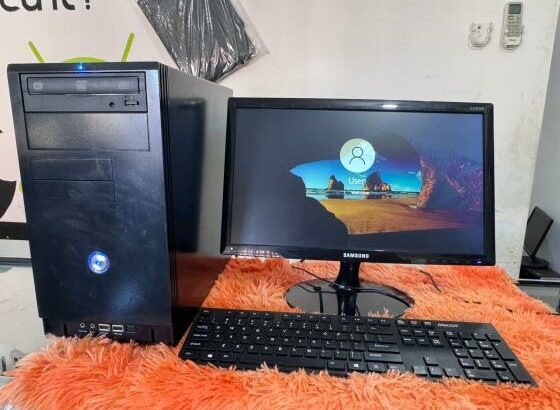 Desktop i3 4th 500GB 4GB Minitor 19”