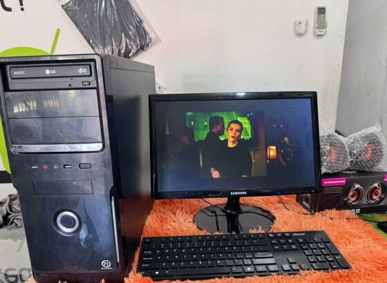 Desktop i5 3th 500GB 4GB RAM Monitor 19”