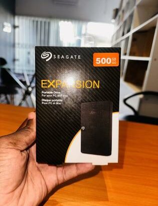Disco Externo Seagate 500GB em promoção até as 12 Horas paga 2.300.00 estou na Cidade
