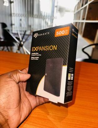 Disco Externo Seagate 500GB em promoção até as 12 Horas paga 2.300.00 estou na Cidade