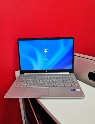 HP 15s i5 11th 16GB RAM 512GB 15.6”