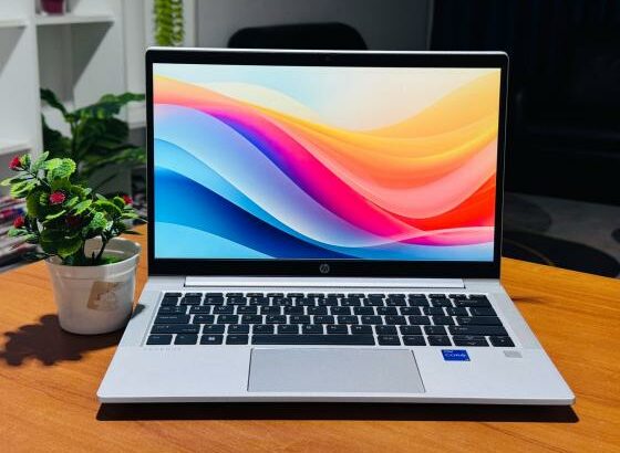 HP Probook 430 G8 13.5” i7 11th 16GB RAM 512GB SSD