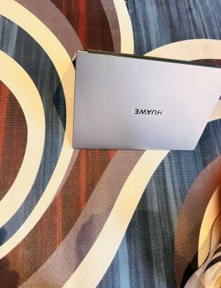 Huawei MateBook, *12th Gen Intel(R) Core(TM) i7-1260P (16 CPUs) 2.10GHz* 16GB DDR5 SDRAM 3200MHz, 512GB SSD M.2 NVMe PCIe 4.0, Ecrã 14” IPS FHD Displa