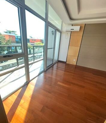 Moradia T3 +1 no condomínio Vila Sol, localizado no Triunfo Costa do sol próximo ao shopping super Mares