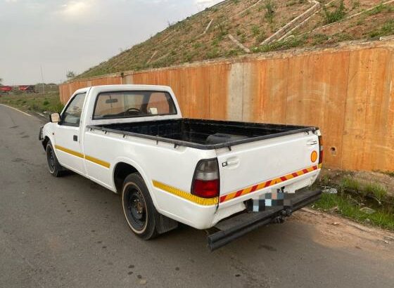 Isuzu KB 2.5 Diesel Manual