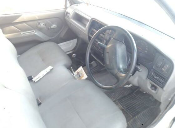 Isuzu KB 2.5 Diesel Manual