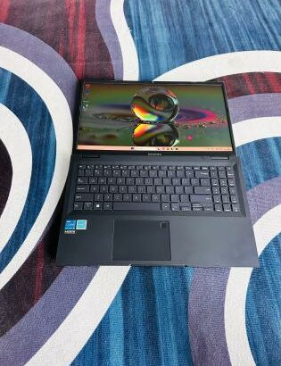 Lap Top  em Promoção 12th Gen  Edição 2025 Moderno & Exclusivo  ASUS ExpertBook B150 Notebook PC,12th Generation,intel Core I5-1235U ,8GB DDR5 SDRAM,5