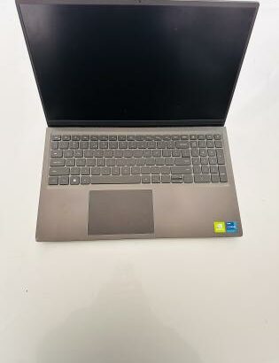 Lap Top Gráfico em Promoção para jogos , Programação,Engenharia e Arquitetura  Dell vostro 15-5510 11th Gen Intel Core I7-1190H 3.40 GHZ (08)CPUs 16 G