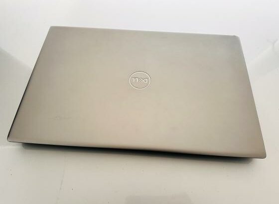 Lap Top Gráfico em Promoção para jogos , Programação,Engenharia e Arquitetura  Dell vostro 15-5510 11th Gen Intel Core I7-1190H 3.40 GHZ (08)CPUs 16 G