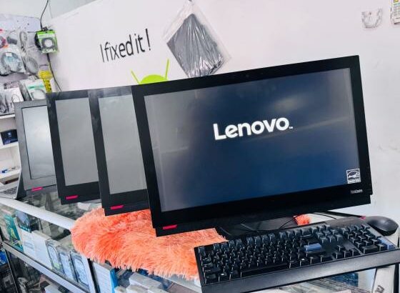 Lenovo All in One ThinkCentre M910Z i5 6th 8GB RAM 256GB SSD 23.8”