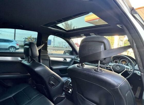 MERCEDES BENZ C350 2012/3 V6 3.5cc gasolina