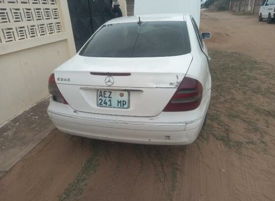 Mercedes Benz E240 V6