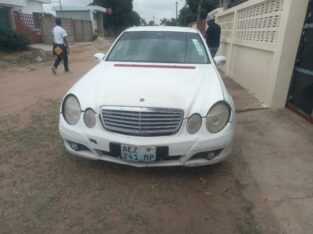 Mercedes Benz E240 V6