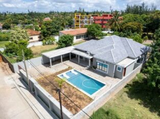 Moradia tipo 3+1(1 suíte),piscinaem condomínio privado na Cidade da Matola Promoção