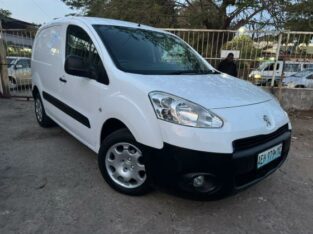 Peogeot Patneer 1.5 Diesel Manual