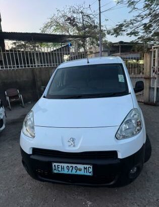 Peogeot Patneer 1.5 Diesel Manual