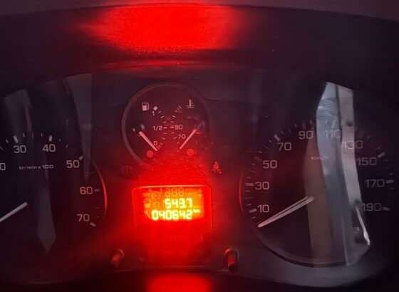 Peogeot Patneer 1.5 Diesel Manual