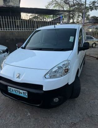 Peogeot Patneer 1.5 Diesel Manual