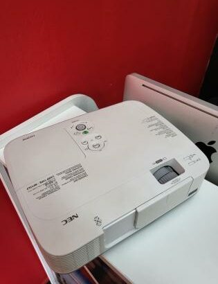 Projetor NEC V260X 2600 LUMENS