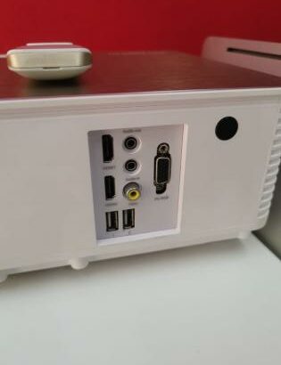 Projetor Ultralink Led FHD 2800 Lumens