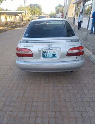 Toyota Corolla Cristal Light bom