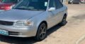 Toyota Corolla impecável em Nkobe