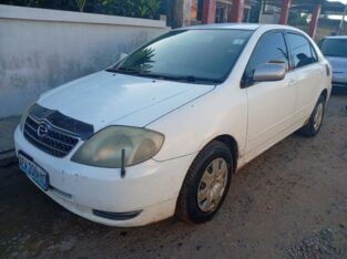 Toyota Corolla Xcova 1.5 Bom