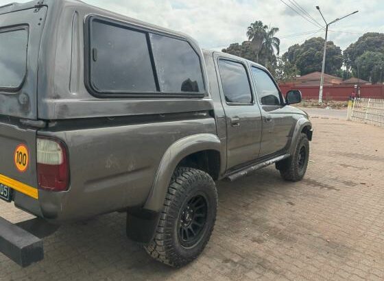 Toyota Hilux KZ-TE 2.4 Manual 4X4