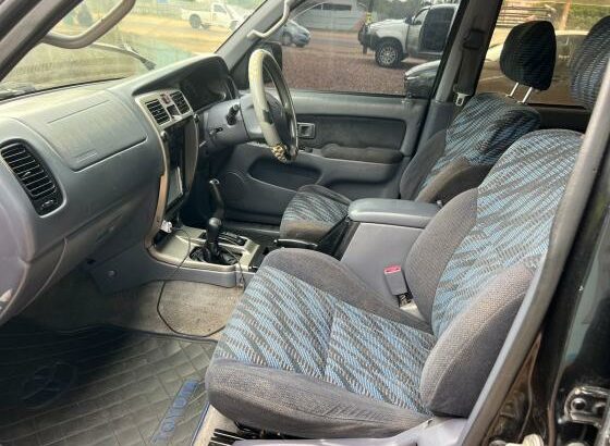 Toyota Hilux Surf 2002 2.7 4X4