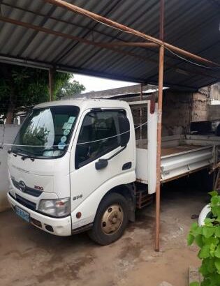 Toyota Hino 300 614 2013 Manial 3 Toneladas