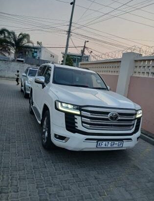 Toyota landcruiser 2024 Matricula nacional Legal 4X4