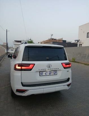 Toyota landcruiser 2024 Matricula nacional Legal 4X4