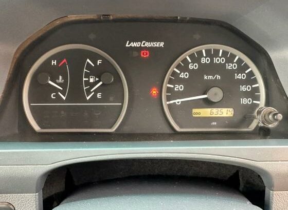 Toyota Landcruiser HZJ 2012 9 Lugares 4.2 Diesel 4×4